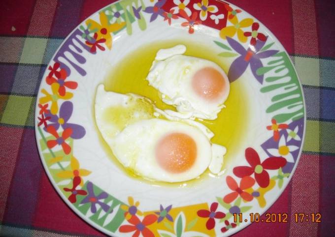 κύρια φωτογραφία συνταγής Αυγά μάτια