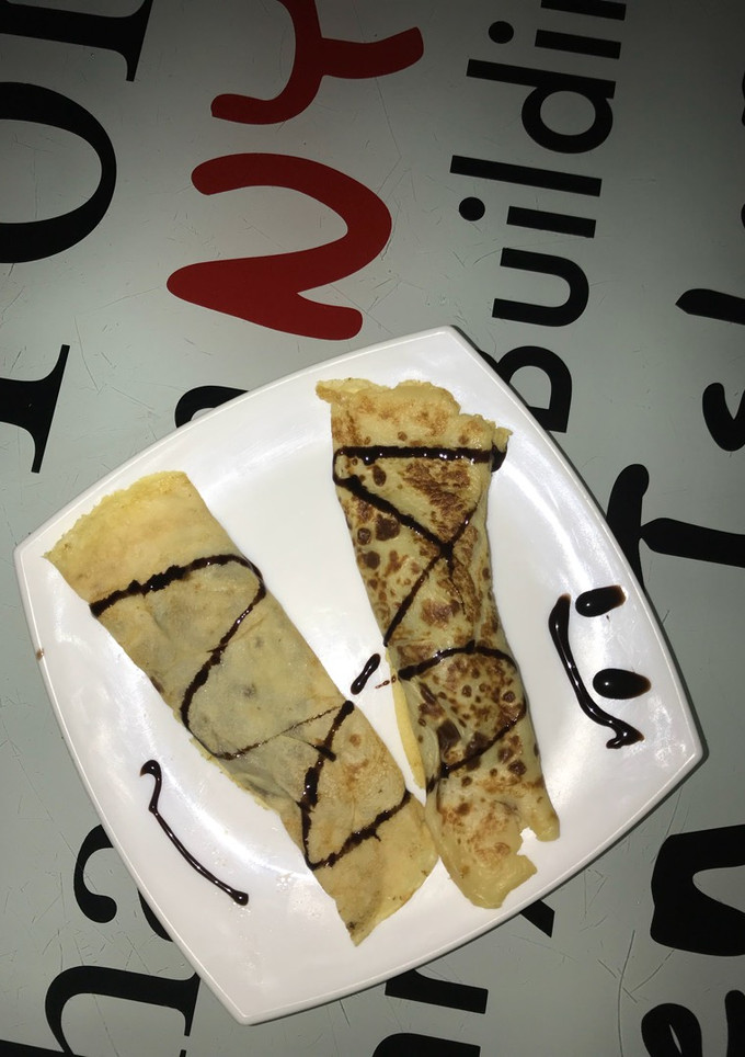 Una foto de Masa de crepes y crepes de chocolate