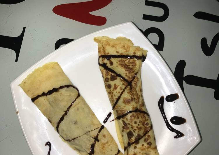 Masa de crepes y crepes de chocolate
