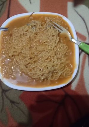 A picture of Tandoori souce Maggie.