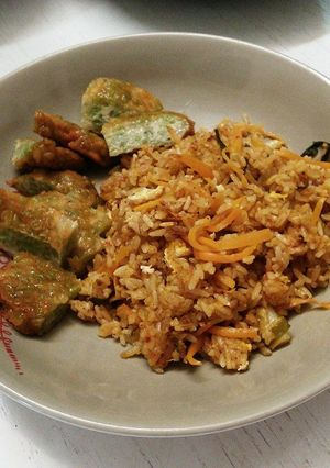 Hình của món Cơm rang kim chi.