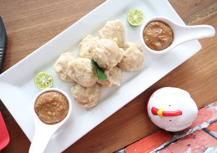 Langkah memasak Siomay Tenggiri bumbu Kacang Tanah sedap