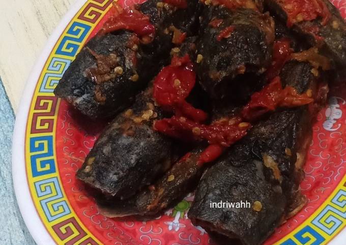 24. Lele Goreng Sambal