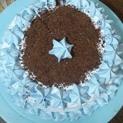 A picture of Blue Cream Cake.