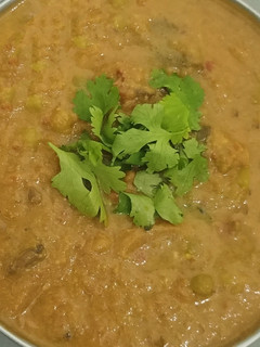 காளான் பீஸ் கிரேவி(mushroom peas gravy recipe in tamil) செய்முறை முக்கிய புகைப்படம்