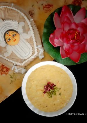 A picture of Rich Creamy Kaddu Ki Kheer (Pumpkin Kheer).