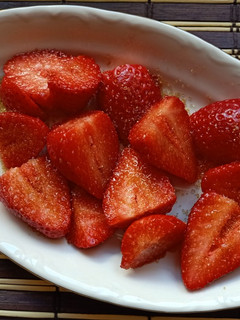Una foto de Fresas con azúcar moreno
