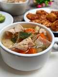Sup Ayam Hainan