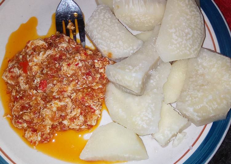 Recipe of Favorite Boiled yam with egg sauce