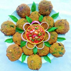 A picture of Chicken spinach vada with roasted tomato salsa..