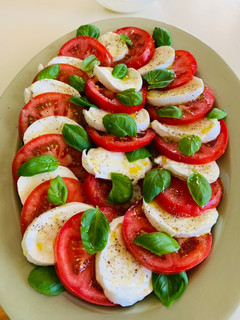 Caprese saláta recept fotója