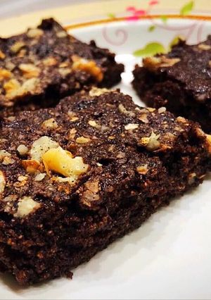 Una foto de Brownies de Matzá húmedo al microondas súper fácil! Pesaj