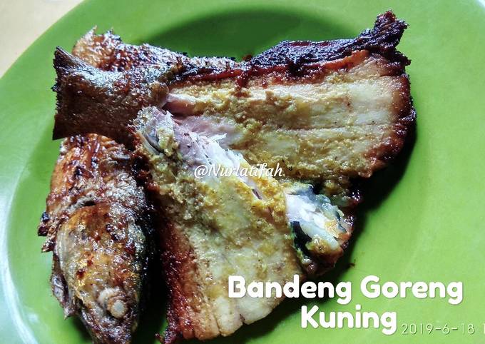 Cara Gampang Menyiapkan Bandeng Goreng Bumbu Kuning, Enak