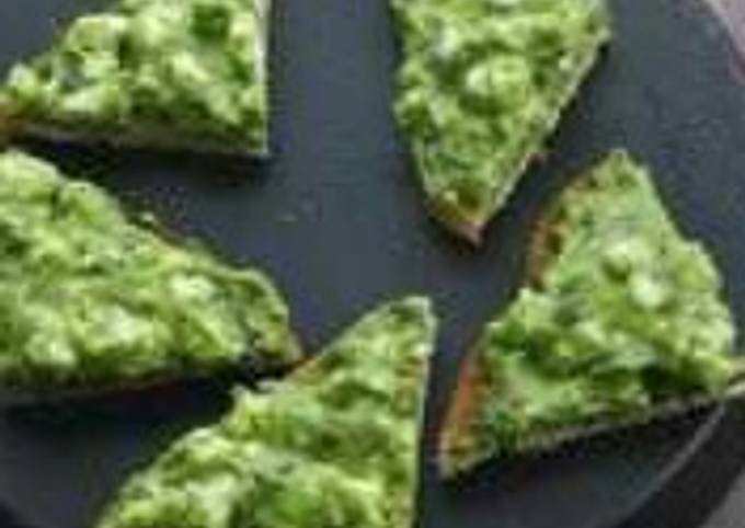 Palak paneer toast