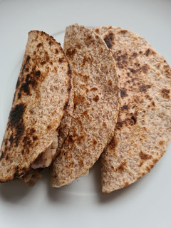 Una foto de Quesadillas de arrachera y queso asadero
