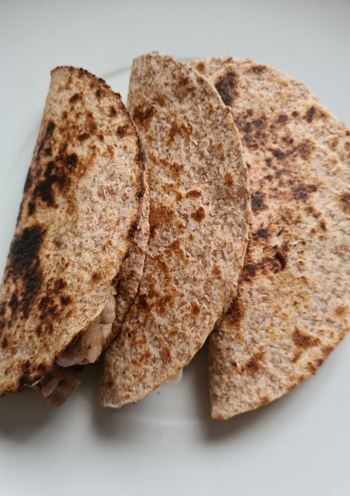 Una foto de Quesadillas de arrachera y queso asadero