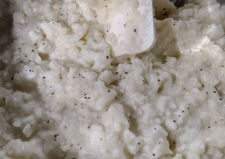 Simple Way to Prepare Quick Keto Cauliflower Mash