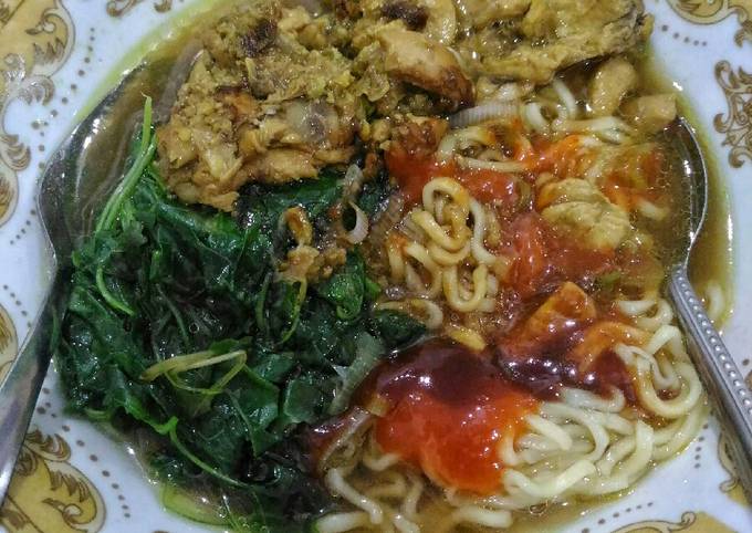 Mie ayam rumahan