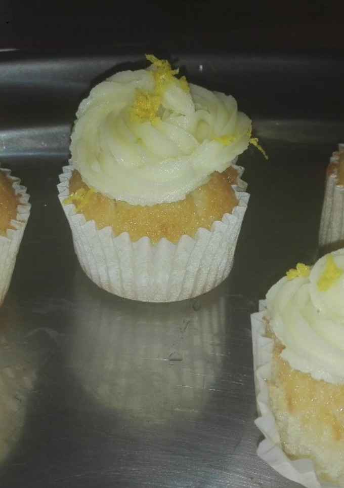 Una foto de Cupcakes gin tonic