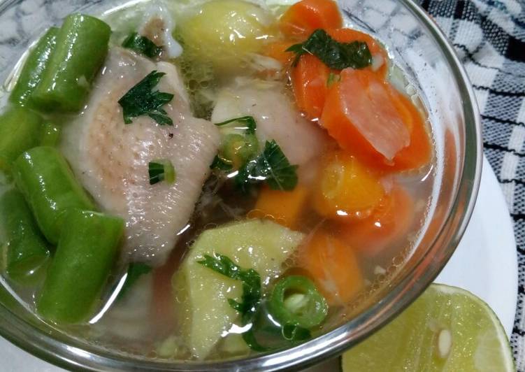 Sop ayam segar kesukaan (bisa buat MPASI 9m+)