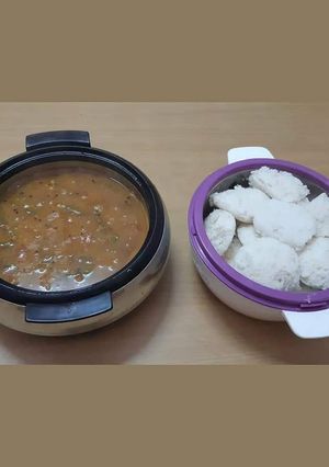 A picture of Idli sambar.