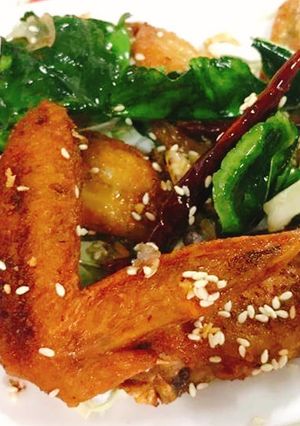 รูปของ ปีกไก่หนังกรอบสมุนไพร