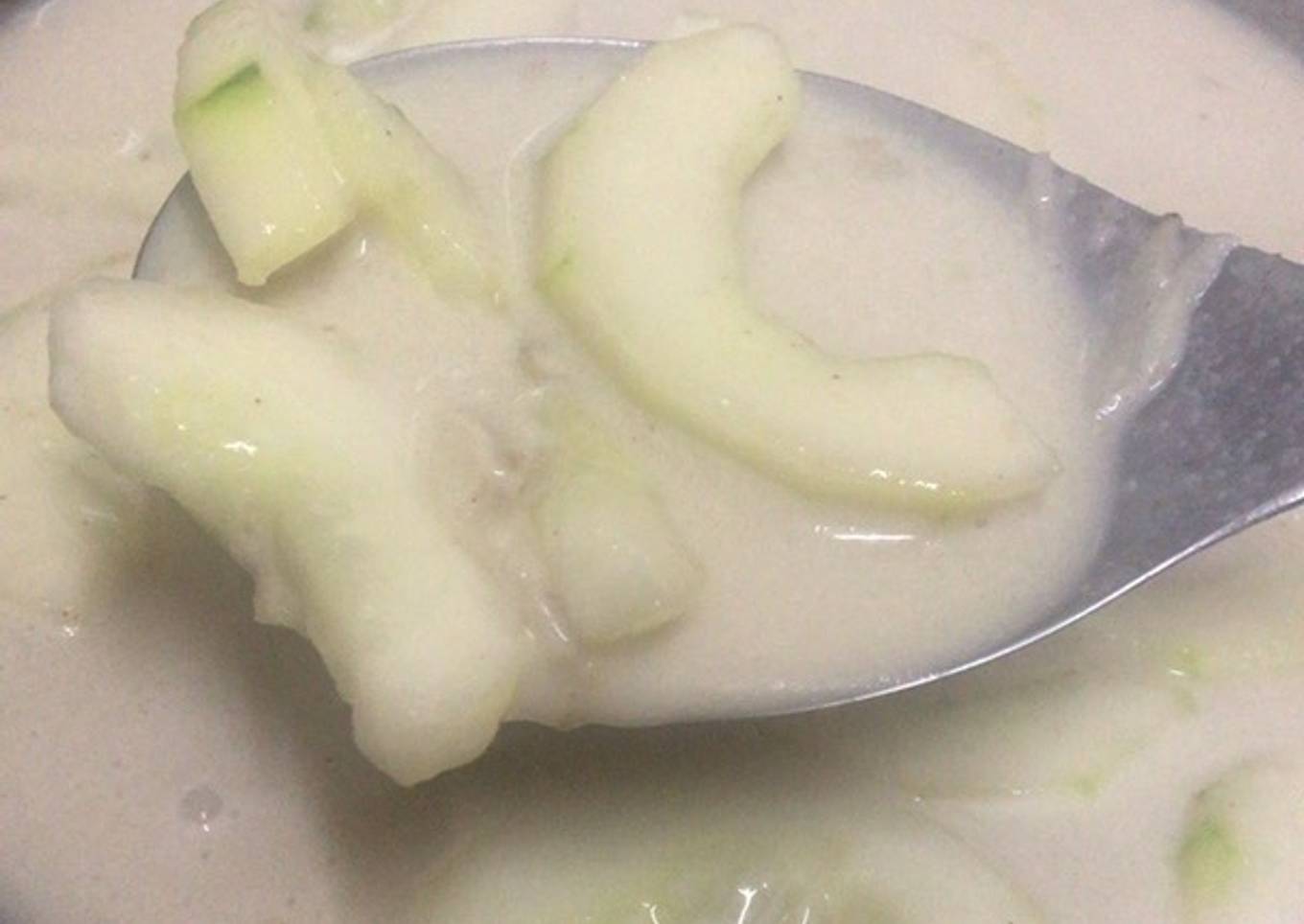 Timun masak lemak putih