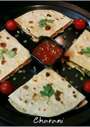 A picture of Quesedillas.
