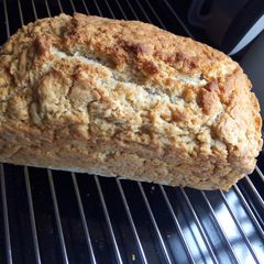 A picture of Beer bread.