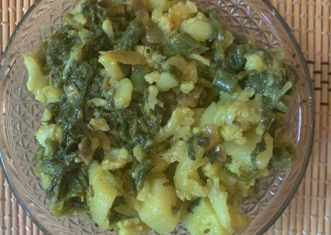 Recipe of Award-winning Palak masala with ghee roasted veggies