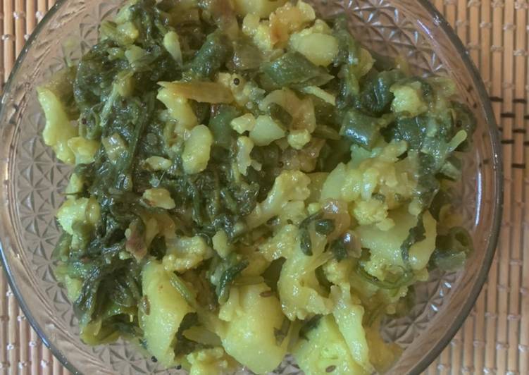 Recipe of Quick Palak masala with ghee roasted veggies