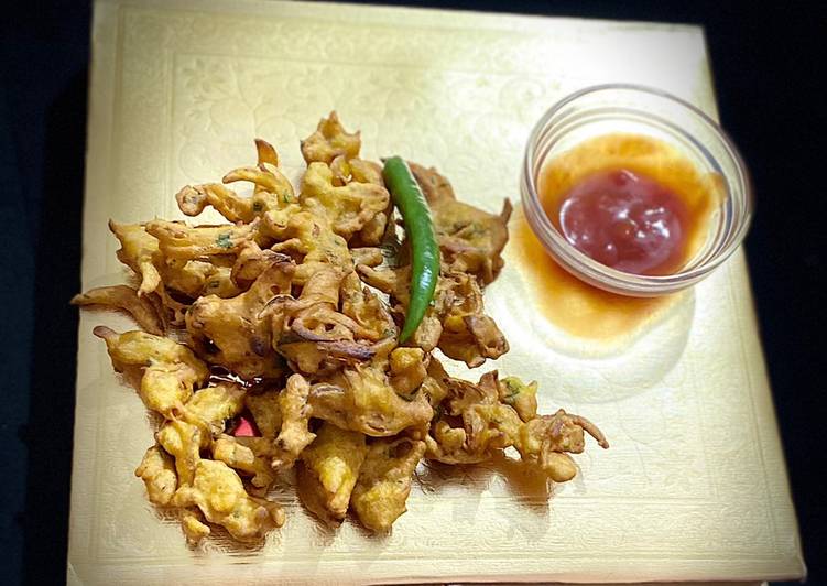 Simple Way to Prepare Award-winning Onion Pakora