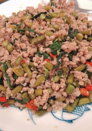 Hình của món Đậu đũa muối chua xào thịt bằm.