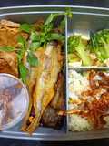 Shisamo fish dan nasi daun jeruk