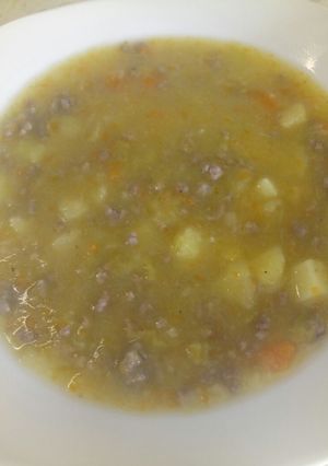 A picture of Vegetable and beef soup.