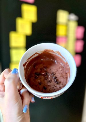 Una foto de Mousse de chocolate alto en proteína