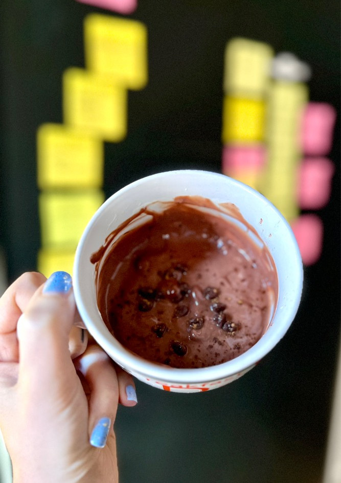 Una foto de Mousse de chocolate alto en proteína