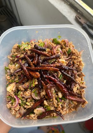 รูปของ ลาบไก่