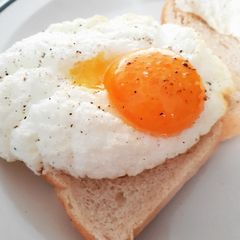 A picture of Baked Egg Clouds.