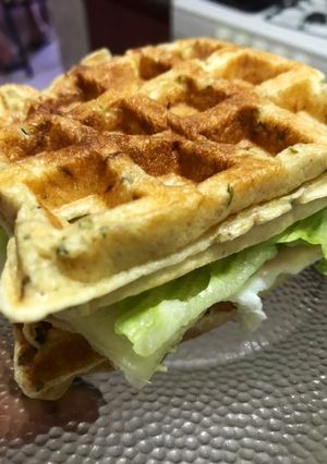 Una foto de Waffles salados