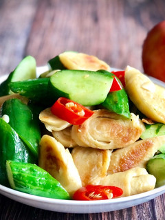 小黃瓜炒麵腸 / 家常菜 的食譜成品照片