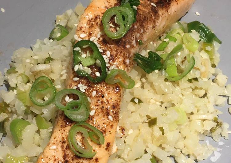 Step-by-Step Guide to Prepare Award-winning Ginger Cauliflower Rice with Five Spice Salmon 🐟