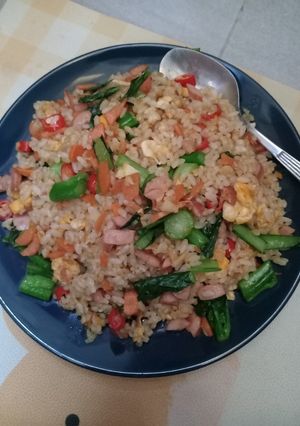 A picture of Nasi goreng kari ala Naning.