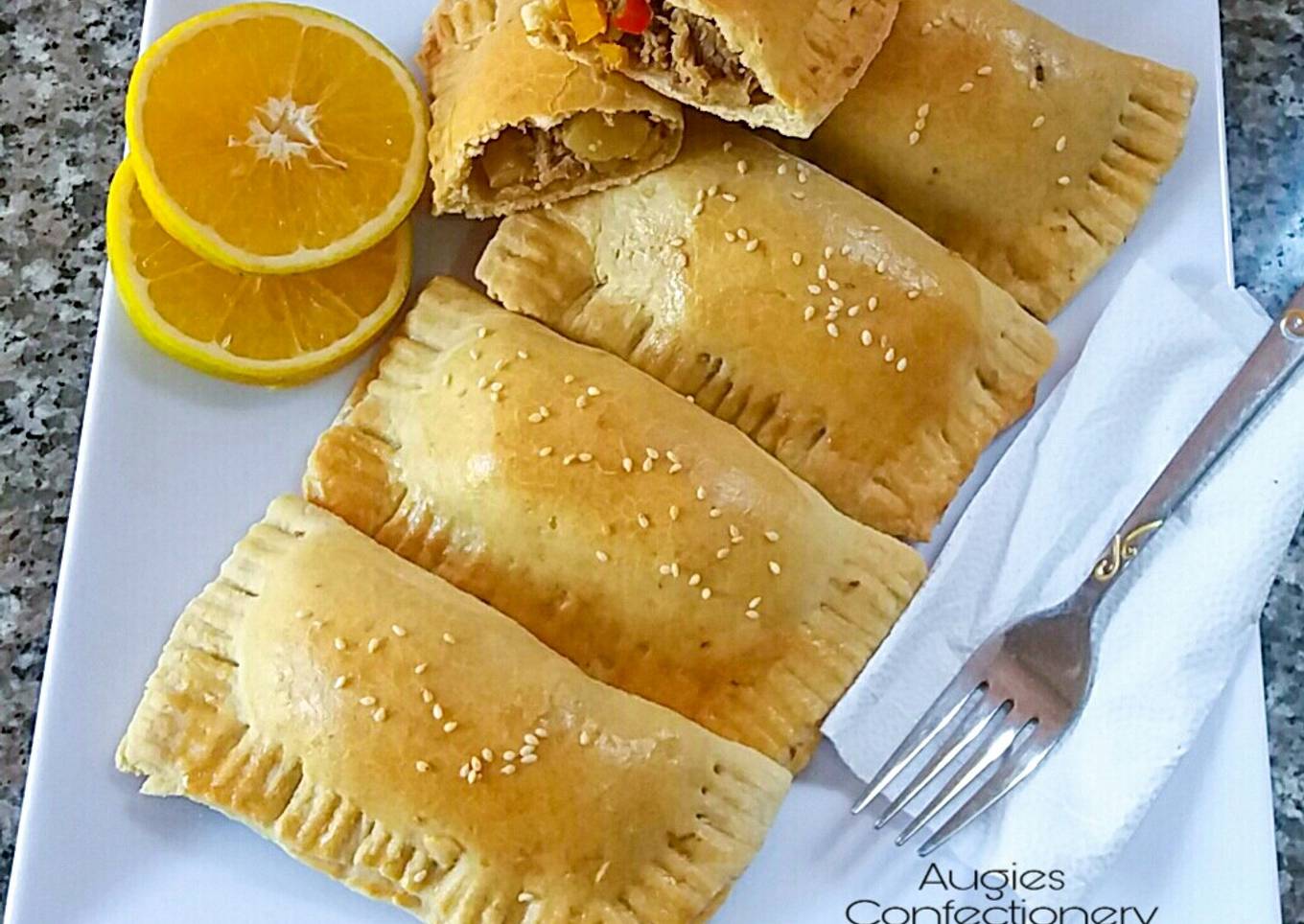 Baked meatpie