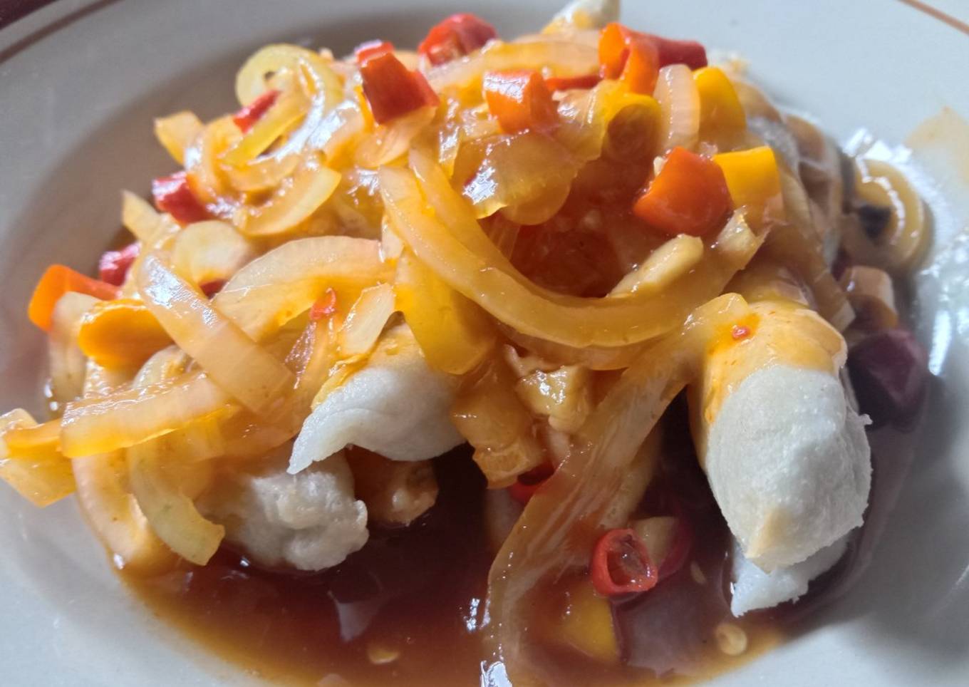 Otak otak siram saus rica-rica