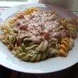 Salsa de queso crema y atún para pastas