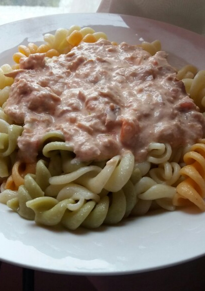 Una foto de Salsa de queso crema y atún para pastas