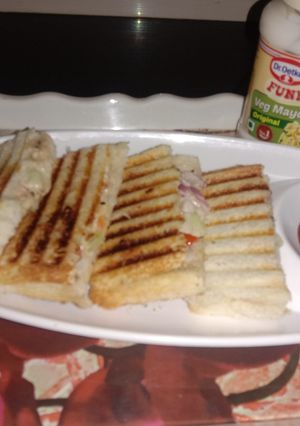A picture of Grilled mayonnaise sandwich.