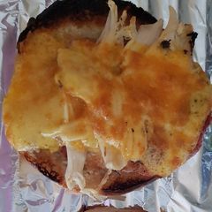 A picture of My Grilled Chicken,Bacon and chedder cheese Muffins. 😀.