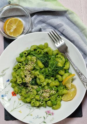 Borsókrémes, rukkolás szarvacska (vegán) recept fotója